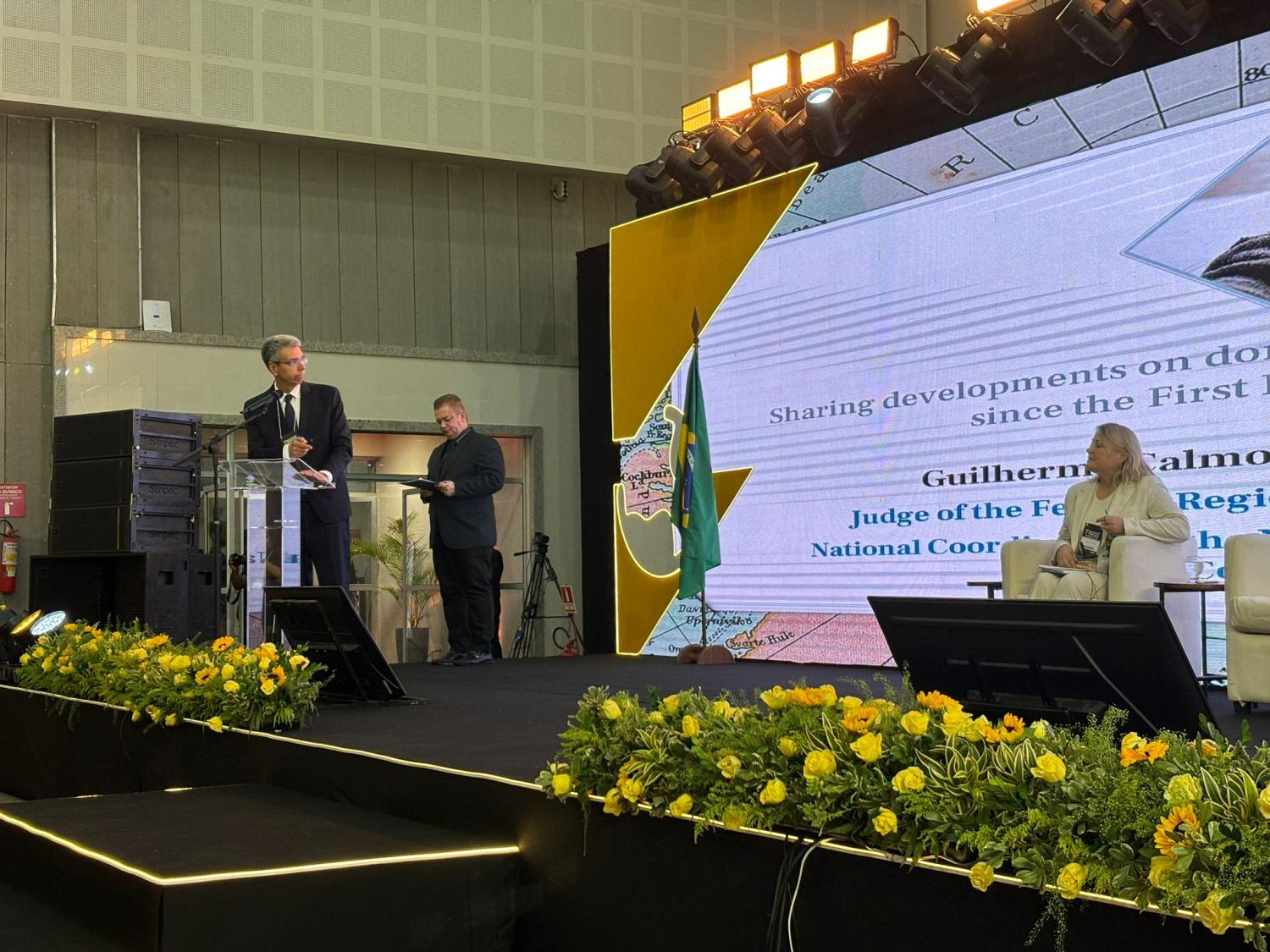 Guilherme Calmon abordou especificamente os avanços sobre violência doméstica e o Artigo 13(1)(b) da Convenção da Haia