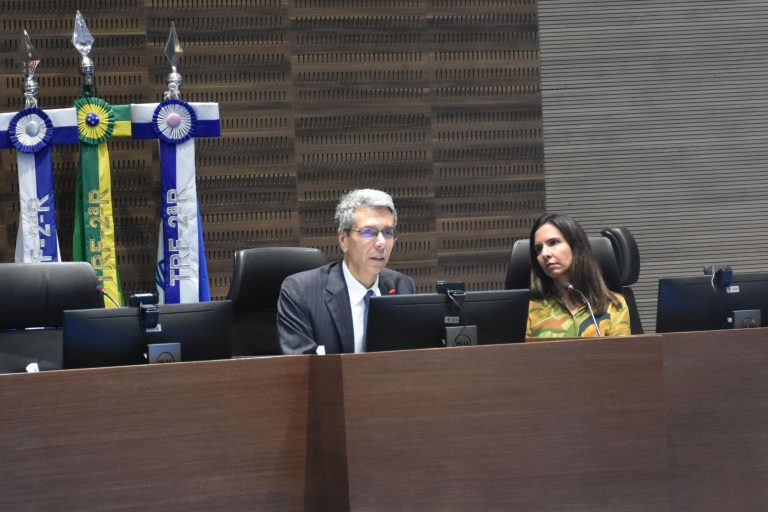 Guilherme Calmon e Leticia De Santis Mello