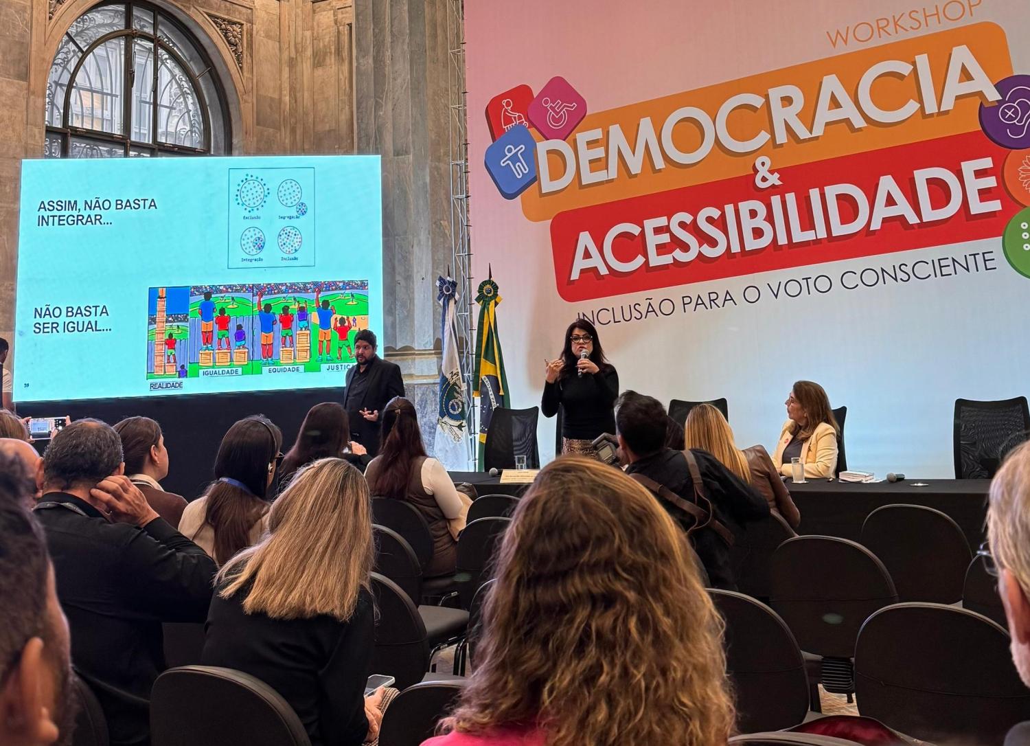 Palestra de Claudia Valéria