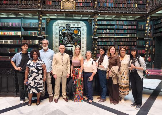Equipe do CCJF em visita institucional ao Real Gabinete Português de Leitura