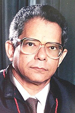 Desembargador federal Castro Aguiar