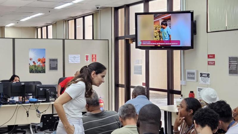 Dra. Ana Carolina na sala de perícias da Av. Venezuela