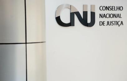 Foto da logo do CNJ. Foto: Rômulo Serpa/CNJ 