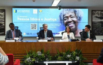 Mesa do 1° simpósio “Pessoa Idosa e Justiça”. Foto: Gustavo Lima/STJ 