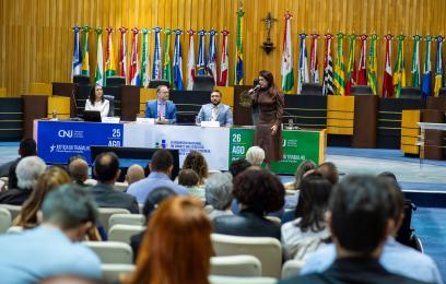 Dra Claudia Valéria