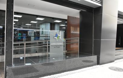 entrada do TRF2