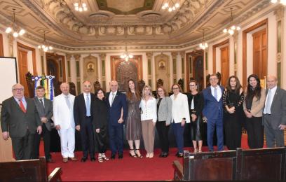 Homenagados e convidados do evento ocorrido no CCJF
