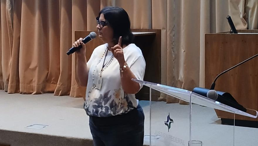 Servidora Eloísa Gazal